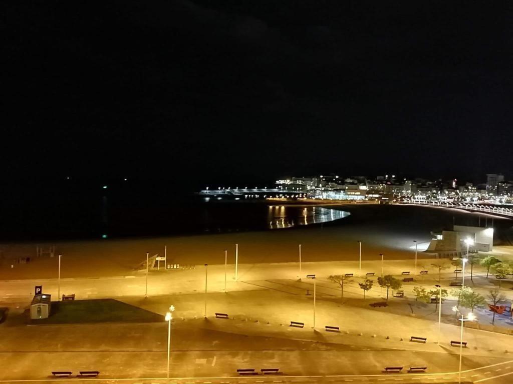 El Sexto De La Playa + Parking Gratis Apartment Gijón Exterior foto