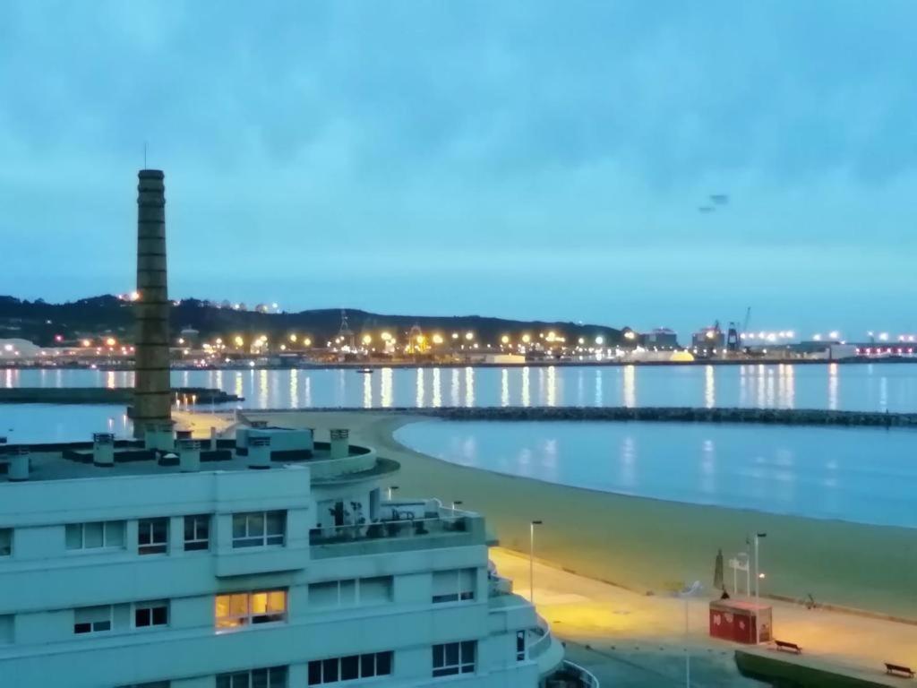 El Sexto De La Playa + Parking Gratis Apartment Gijón Exterior foto